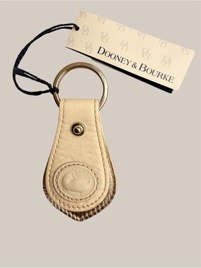 DOONEY & BOURKE Leather Cream Key Fobe Keychain BRAND NEW With Tag Unisex
